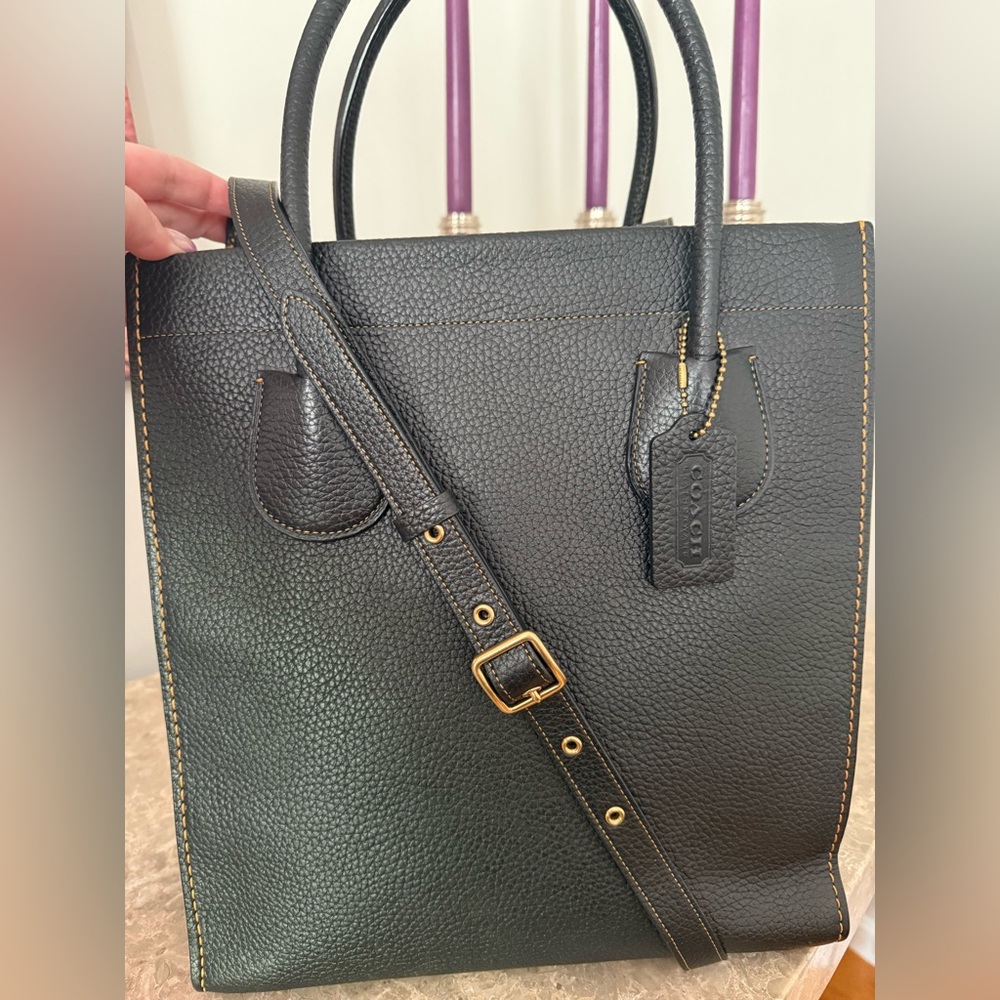 Coach Cashin Carry Tote 29 (D2081-879) - Picture 10 of 15